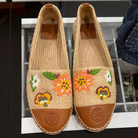 Tory Burch Floral Embroidered Espadrilles - Tan and Brown - Picture 4 of 5